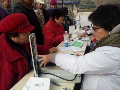 愛心義診進社區，健康服務暖人心——牌樓街道雅園社區開展便民健康咨詢活動